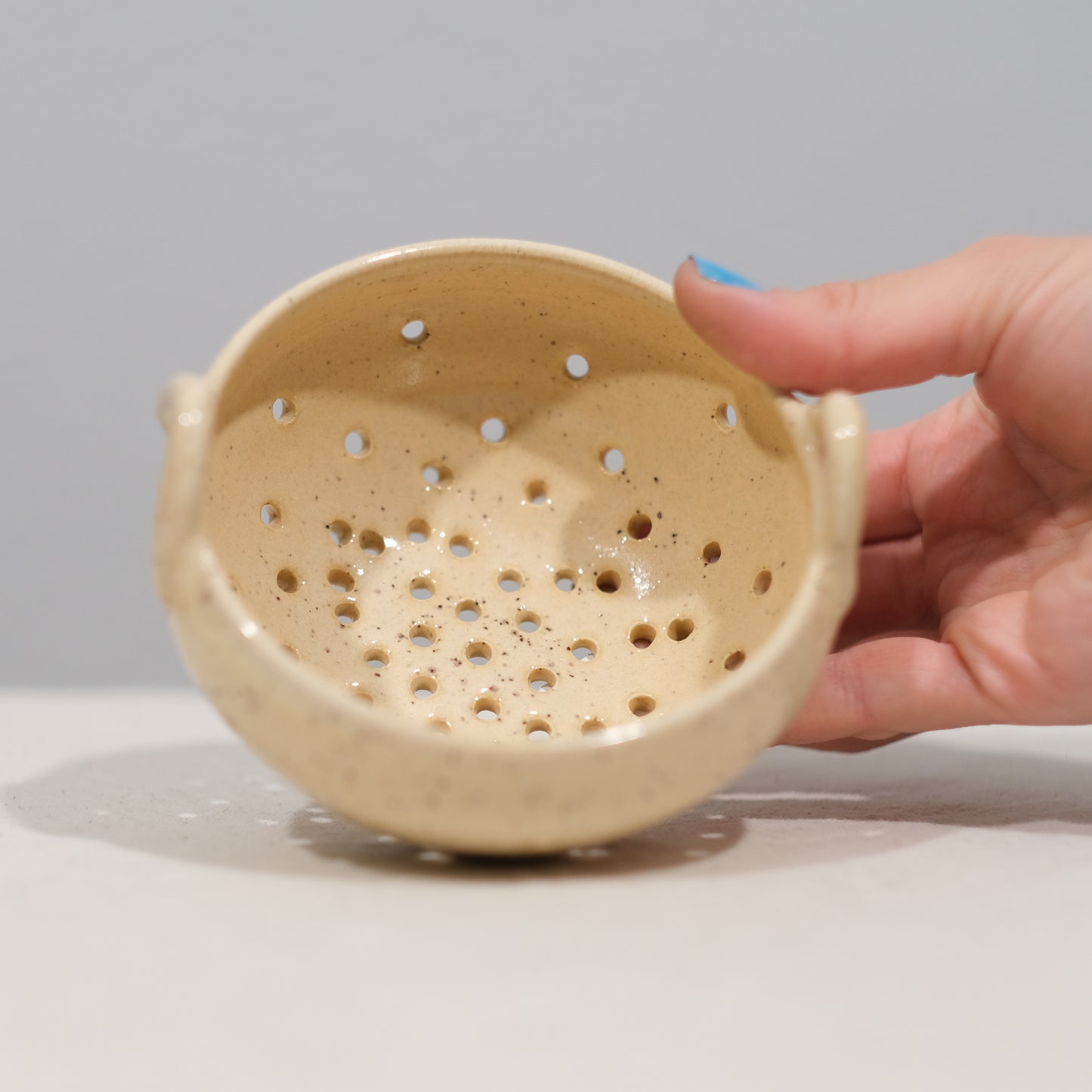 Ivory Speckled Berry Bowl - with Handles